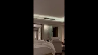 上午登山，下午温泉，晚上做爱
